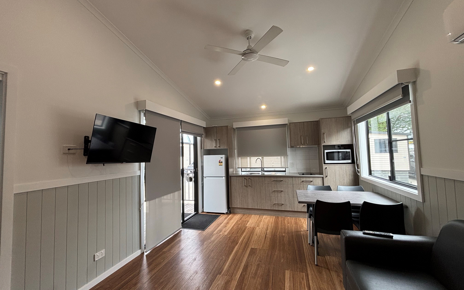 Furnished Self-Contained Cabin – $610 per week including power and water