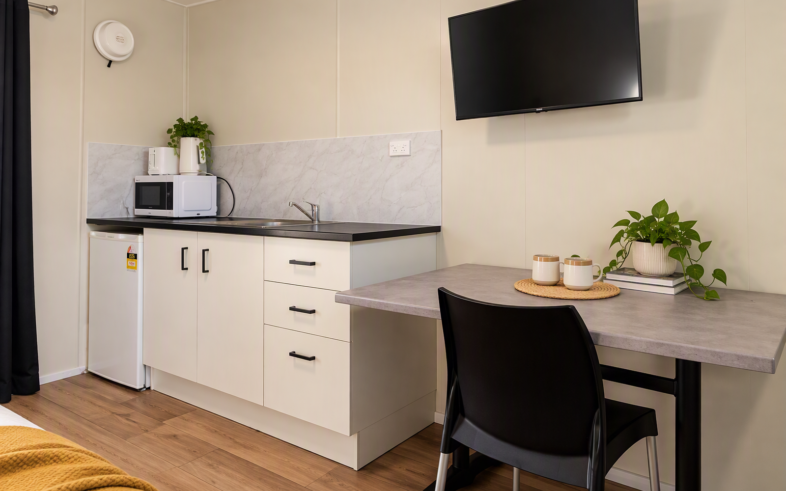 Affordable Studio Living at Campbellfield Rental Village - Utilities Included!