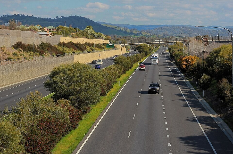 https://hampshireessentials.com.au/files/images/00-State-Pages/VIC/Blog-4-Body.jpg