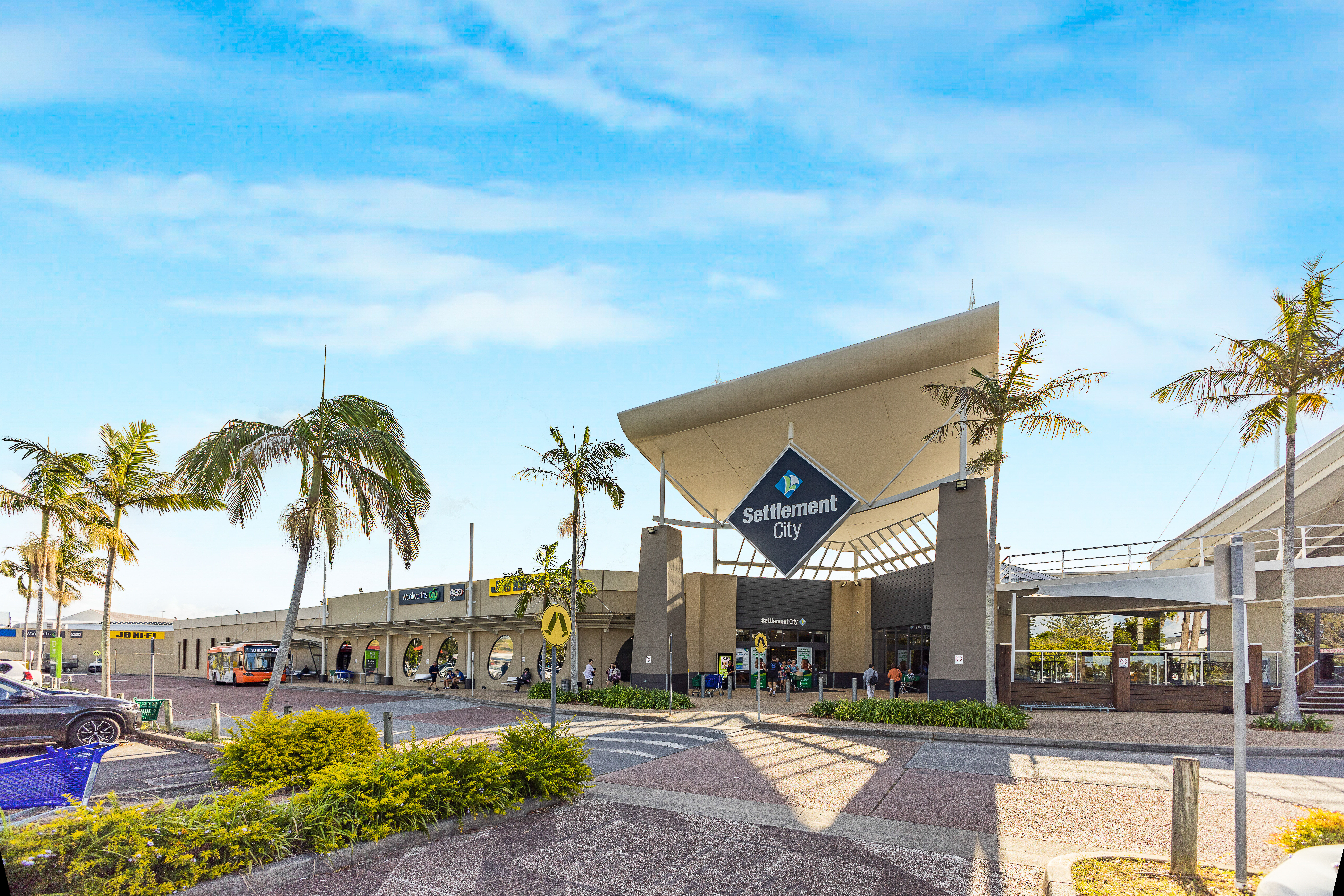 Main entrance of Settlement City Shopping Centre in Port Macquarie.