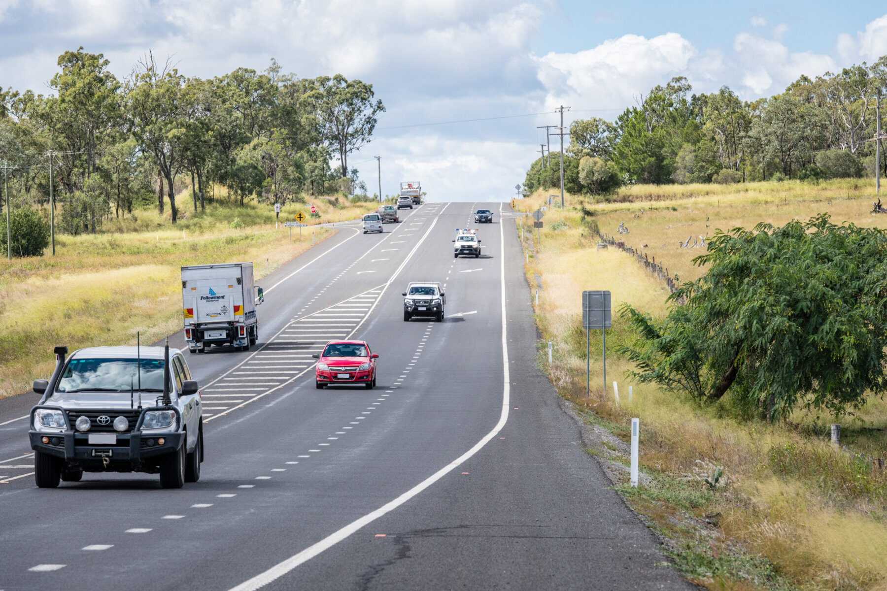 Vehicles travelling along the Gore Highway.